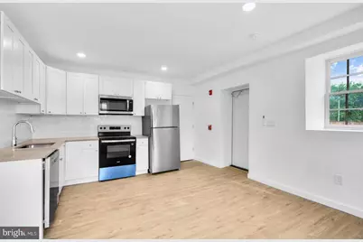 7037 Ridge Avenue #1B, Philadelphia, PA 19128 - Photo 4