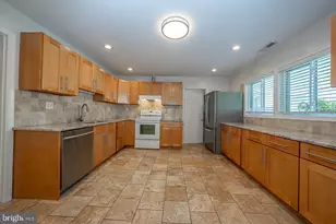 6950 Fowler St, Philadelphia, PA 19128 - Photo 6