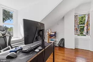 121 E Pleasant St, Philadelphia, PA 19119 - Photo 20
