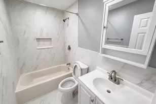2216 Hoffnagle St, Philadelphia, PA 19152 - Photo 10