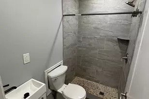 2231 Fernon St, Philadelphia, PA 19145 - Photo 16