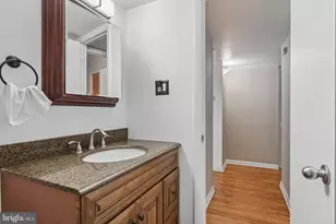 20102 Delaire Landing Rd, Philadelphia, PA 19114 - Photo 16