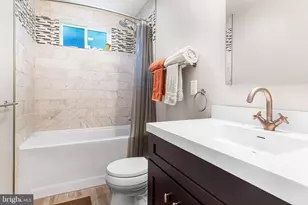 331 Crest Park Rd, Philadelphia, PA 19119 - Photo 24