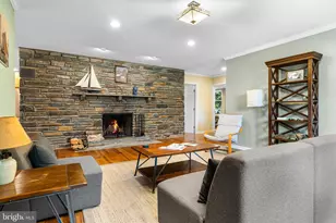 331 Crest Park Rd, Philadelphia, PA 19119 - Photo 6