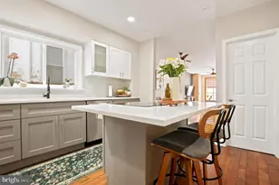 118 Hermit St, Philadelphia, PA 19127 - Photo 12