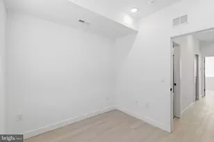 1032 W Orleans St, Philadelphia, PA 19133 - Photo 22