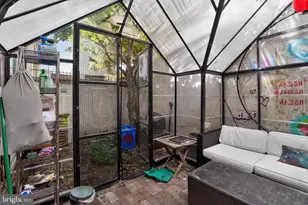 812 Lombard St, Philadelphia, PA 19147 - Photo 32