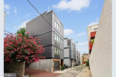 848 N Leithgow Street, Philadelphia, PA 19123 - Photo 2