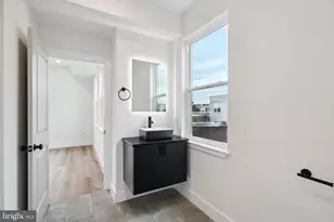 156 W Cumberland St, Philadelphia, PA 19133 - Photo 32