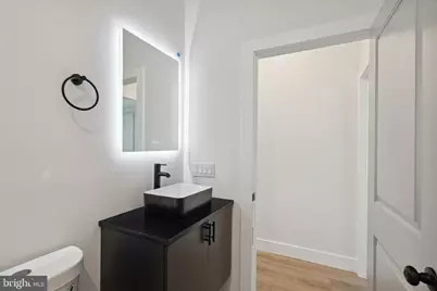 156 W Cumberland Street, Philadelphia, PA 19133 - Photo 12