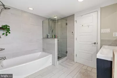 2233 Bainbridge Street, Philadelphia, PA 19146 - Photo 24