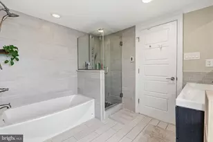 2233 Bainbridge St, Philadelphia, PA 19146 - Photo 24