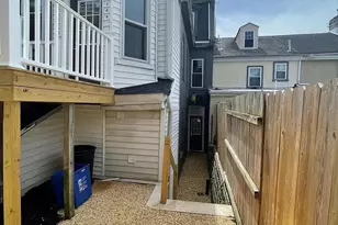 168 Green Ln, Philadelphia, PA 19127 - Photo 6