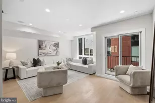 614 Brenna Walk, Philadelphia, PA 19123 - Photo 2