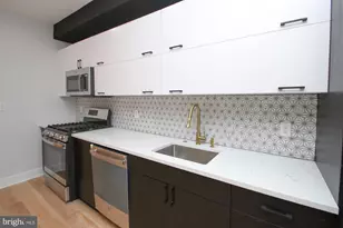 810 N Uber St, Philadelphia, PA 19130 - Photo 10