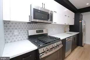 810 N Uber St, Philadelphia, PA 19130 - Photo 8