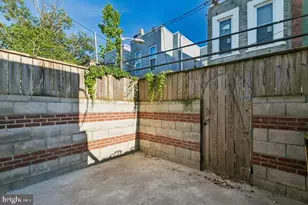2222 Watkins St, Philadelphia, PA 19145 - Photo 30