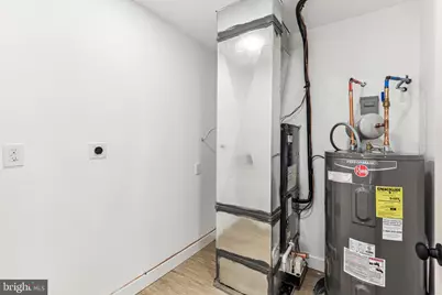 2224 N Howard Street, Philadelphia, PA 19133 - Photo 16