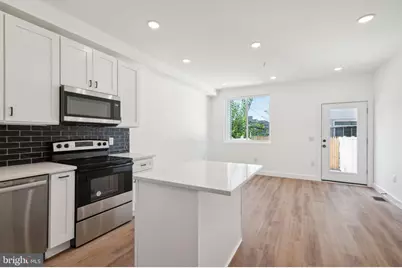 922 W Susquehanna Avenue, Philadelphia, PA 19122 - Photo 30