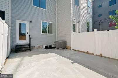 922 W Susquehanna Avenue, Philadelphia, PA 19122 - Photo 36