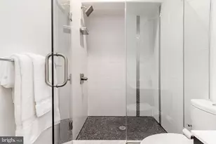 752 S Hicks St, Philadelphia, PA 19146 - Photo 24