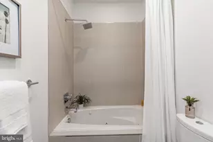 752 S Hicks St, Philadelphia, PA 19146 - Photo 34