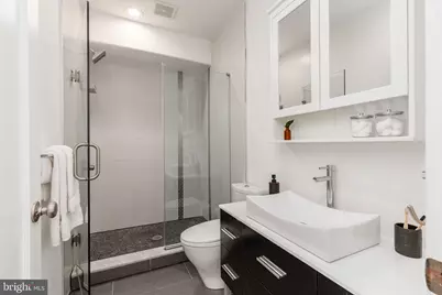 752 S Hicks Street, Philadelphia, PA 19146 - Photo 22