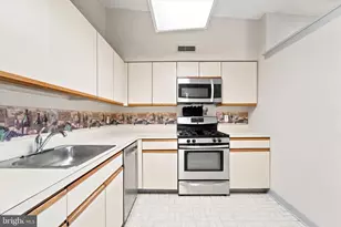 58201 Delaire Landing Rd, Philadelphia, PA 19114 - Photo 10