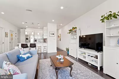 1729 Carpenter Street #C, Philadelphia, PA 19146 - Photo 4