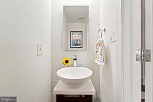 1729 Carpenter St, Philadelphia, PA 19146 - Photo 8