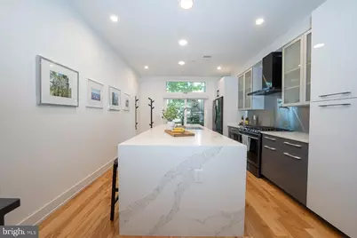 2228 Sears Street, Philadelphia, PA 19146 - Photo 6