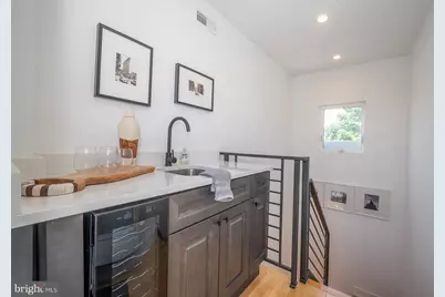 2228 Sears Street, Philadelphia, PA 19146 - Photo 24