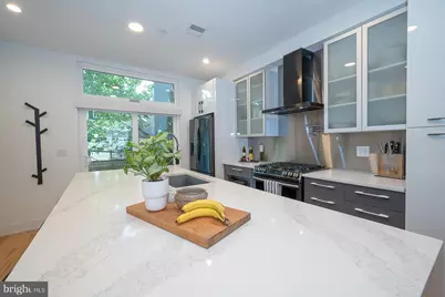 2228 Sears Street, Philadelphia, PA 19146 - Photo 8
