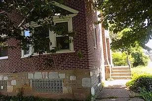 1003 Fanshawe St, Philadelphia, PA 19111 - Photo 2