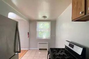 1003 Fanshawe St, Philadelphia, PA 19111 - Photo 6
