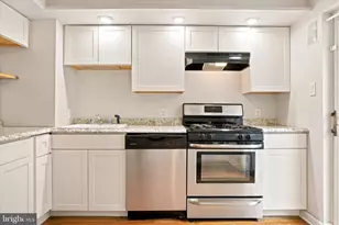 330 Monroe St, Philadelphia, PA 19147 - Photo 12