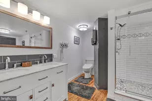 428 N 13th St, Philadelphia, PA 19123 - Photo 18