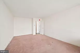 3900 Ford Rd, Philadelphia, PA 19131 - Photo 12