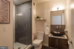 227 W George St, Philadelphia, PA 19123 - Photo 36