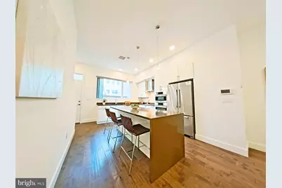 421 Wallace Street, Philadelphia, PA 19123 - Photo 8