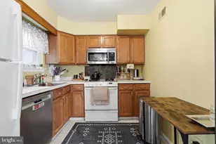 10839 Rennard St, Philadelphia, PA 19116 - Photo 8