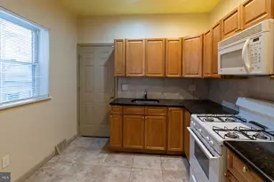 2022 S Opal St, Philadelphia, PA 19145 - Photo 8