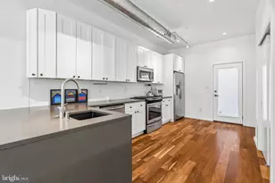 407 Fairmount, Philadelphia, PA 19123 - Photo 10