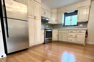 569 Domino Ln, Philadelphia, PA 19128 - Photo 8