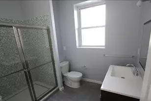 1017 Arch St, Philadelphia, PA 19107 - Photo 4