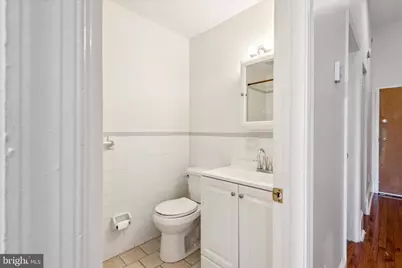 1604 Wallace Street #202, Philadelphia, PA 19130 - Photo 6