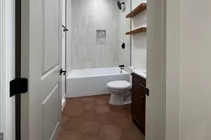 6049 Elmwood Ave, Philadelphia, PA 19142 - Photo 2