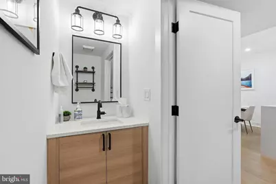 705 S 19th Street #6, Philadelphia, PA 19146 - Photo 6