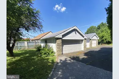 9956 Haldeman Avenue, Philadelphia, PA 19115 - Photo 12