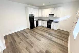 4732 Longshore Ave, Philadelphia, PA 19135 - Photo 1